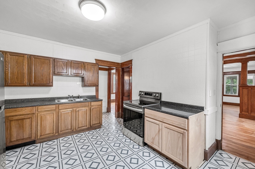 27 Appleton St # 1 Property Photo 12