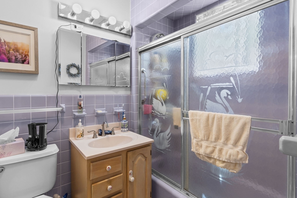 14 Naylor Ave Property Photo 21