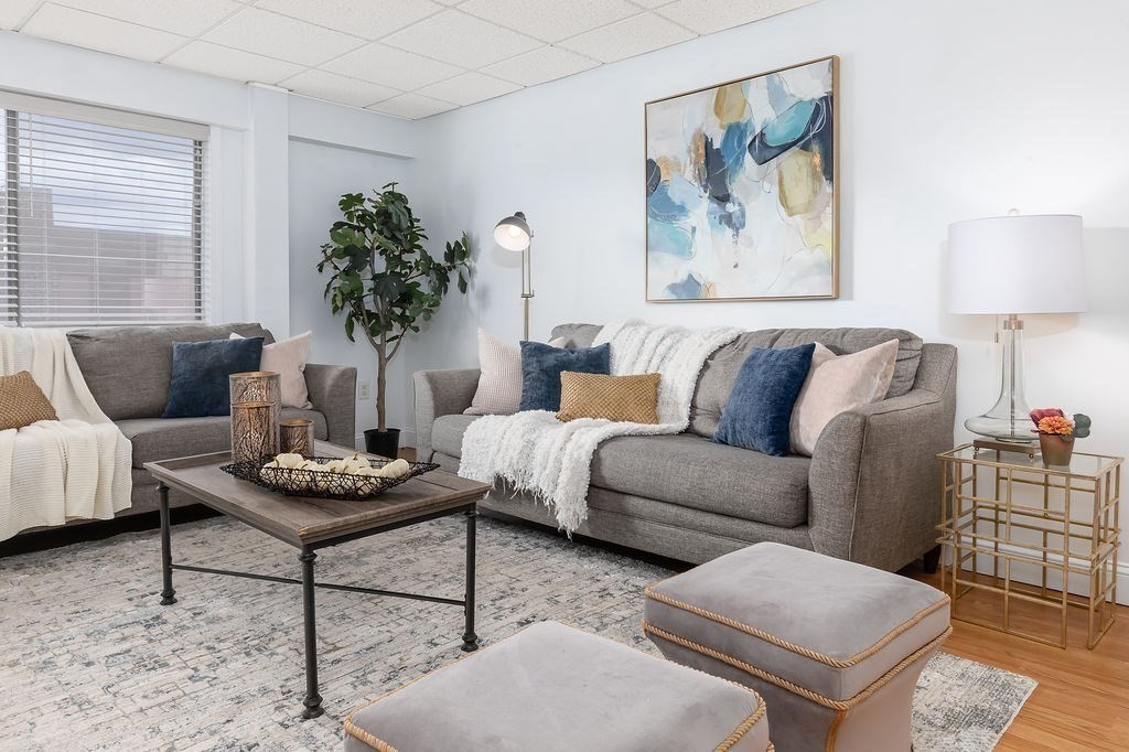 111 Foster # 416