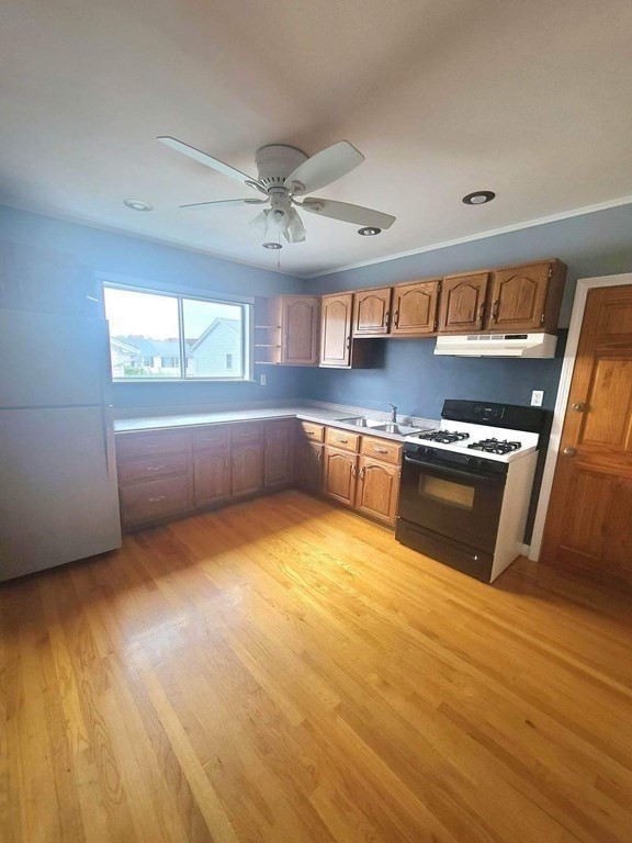 34 Florence St. # 2 Property Photo 10