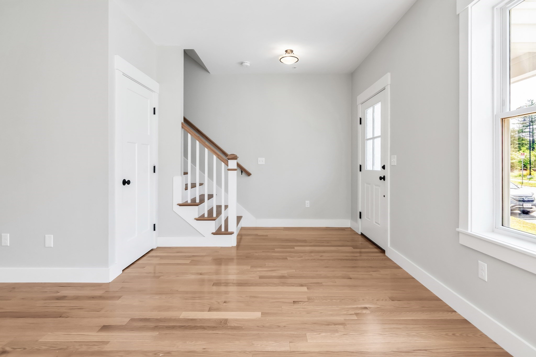 92 Grant Rd # B Property Photo 5