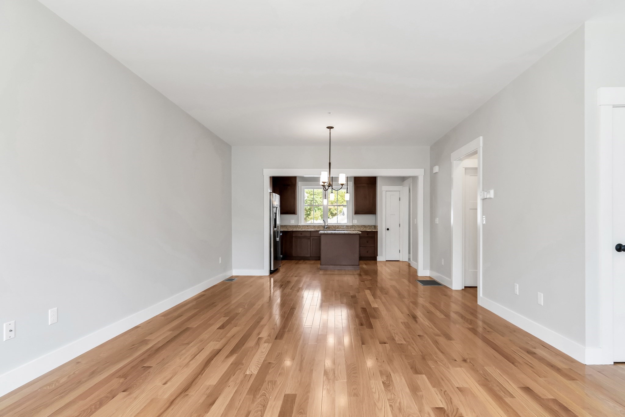 92 Grant Rd # B Property Photo 8
