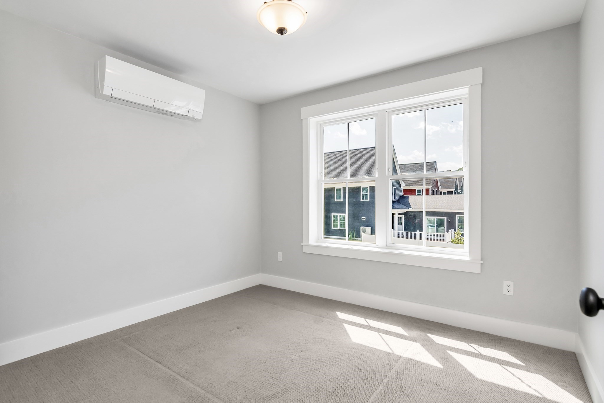 92 Grant Rd # B Property Photo 18