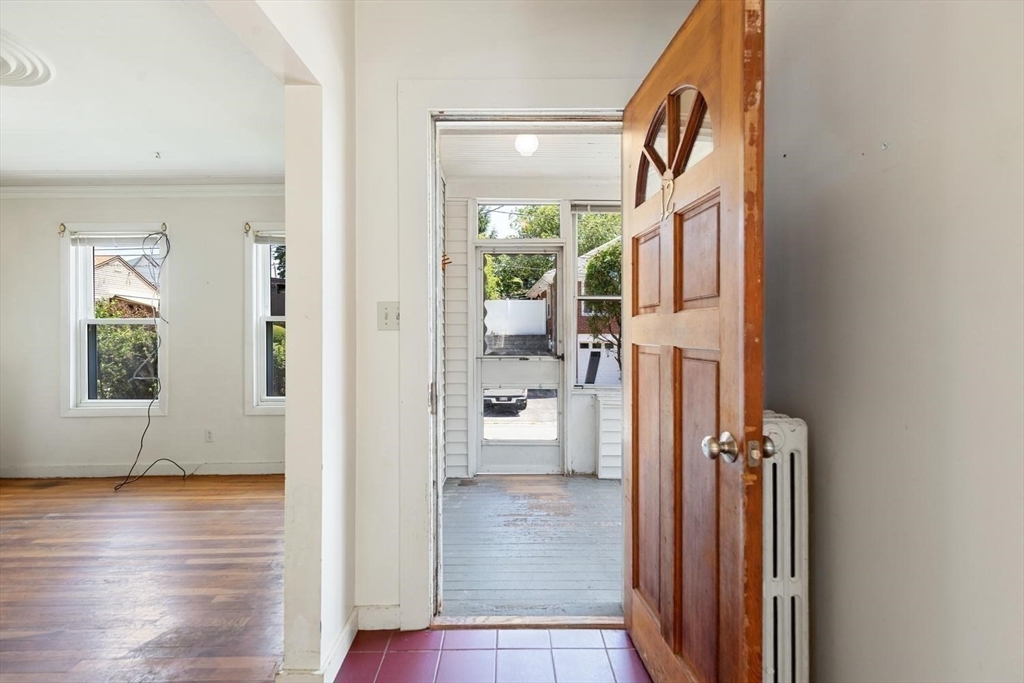 12 Lookout St. Property Photo 9