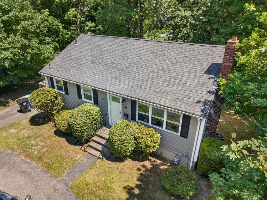 1121 Washington St Property Photo 1