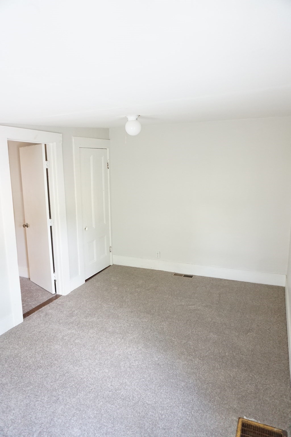 2 Pleasant St # 2 Property Photo 20