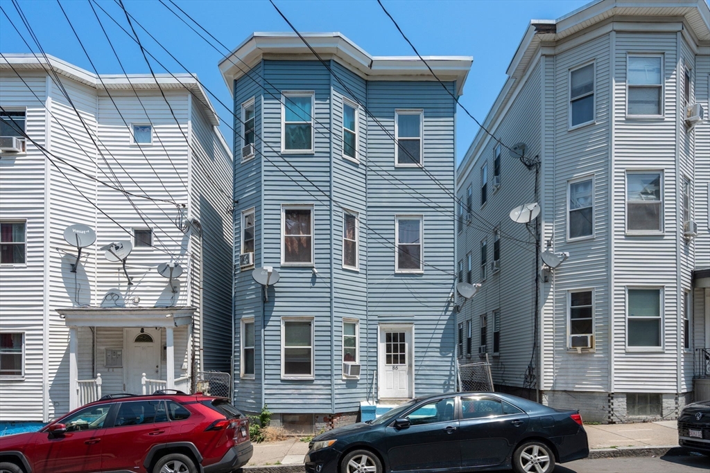 86 Grove St Property Photo 1