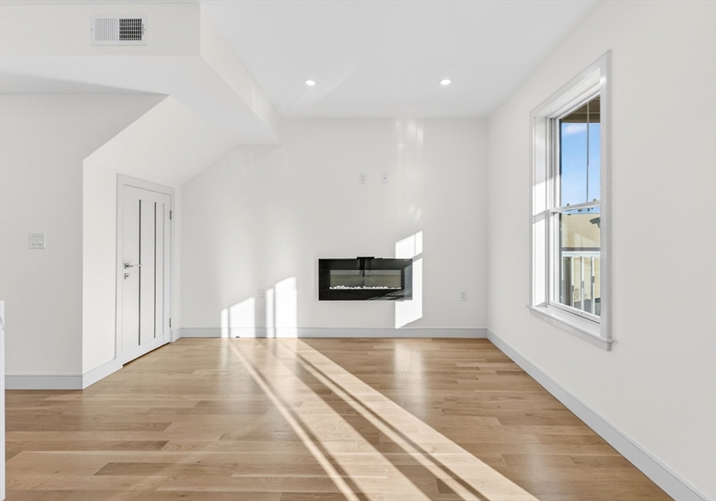 21b Kent Court # B Property Photo 13