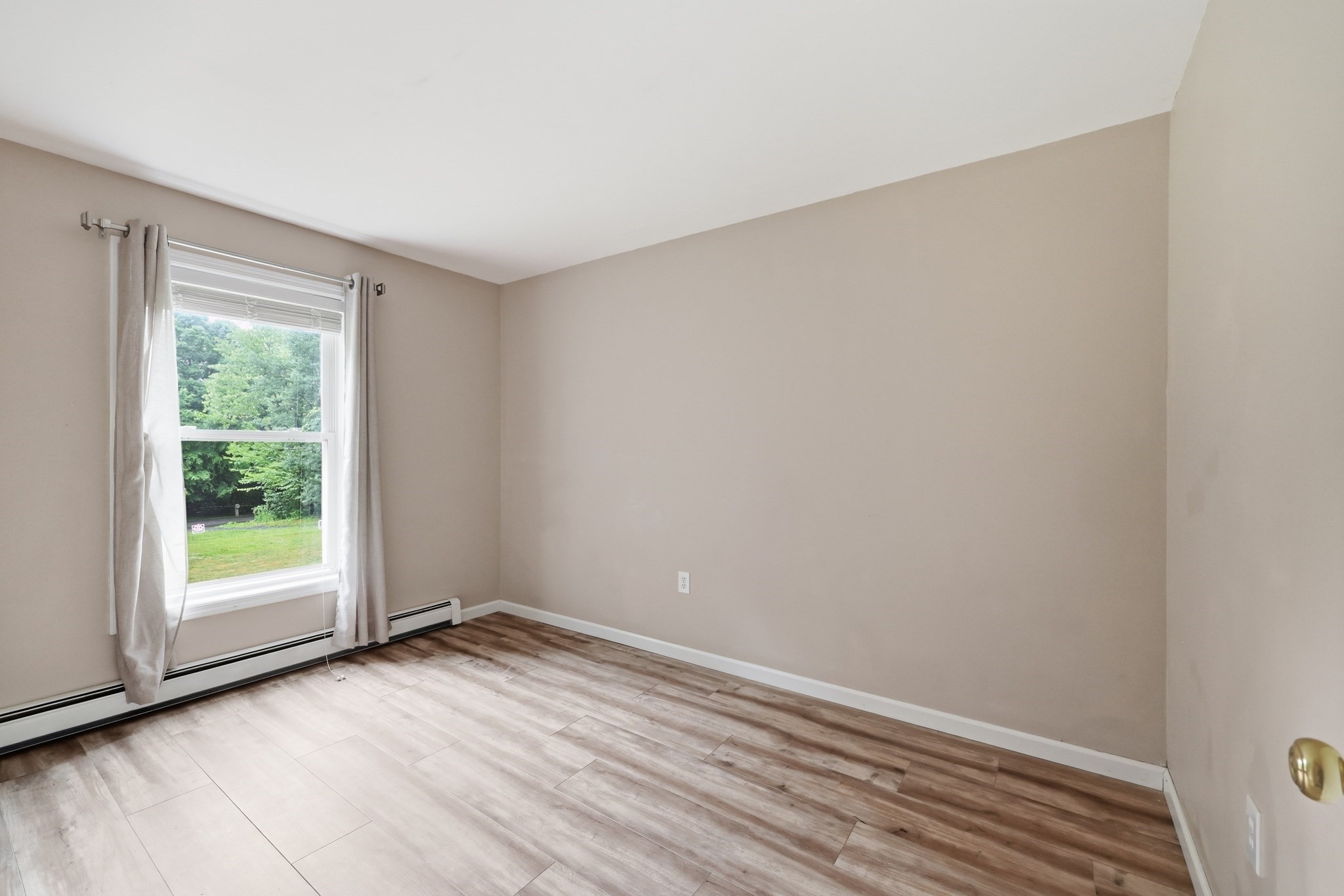 570 Woodland Way Property Photo 20
