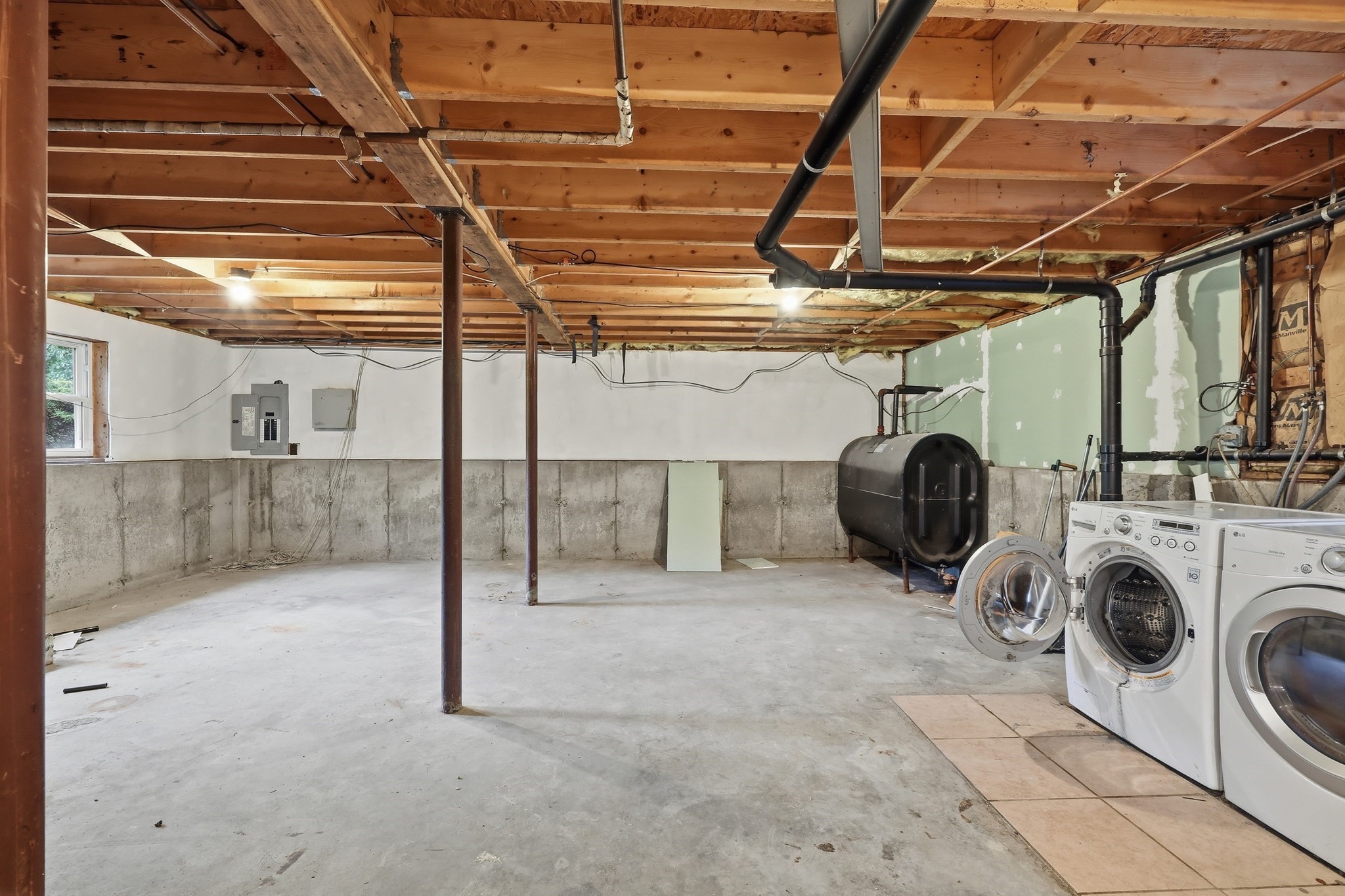 570 Woodland Way Property Photo 30