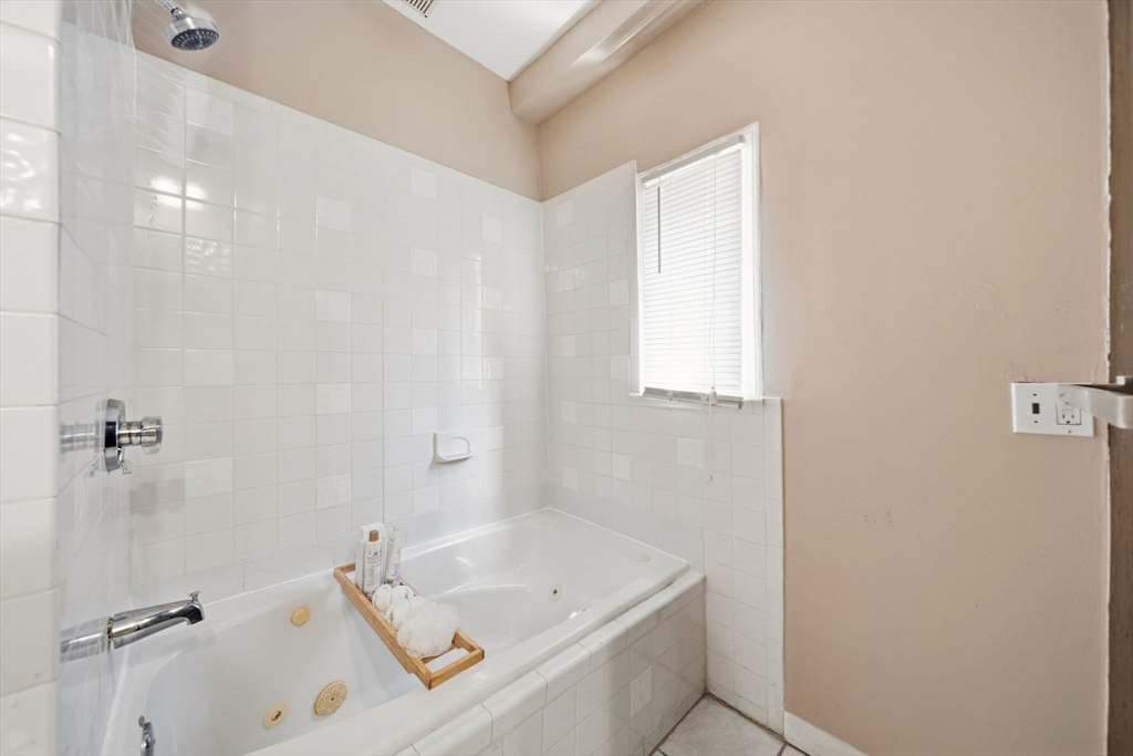 22 Cedar St Property Photo 15