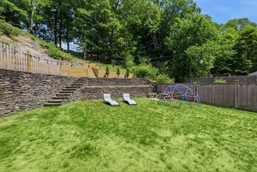 22 Cedar St Property Photo 30