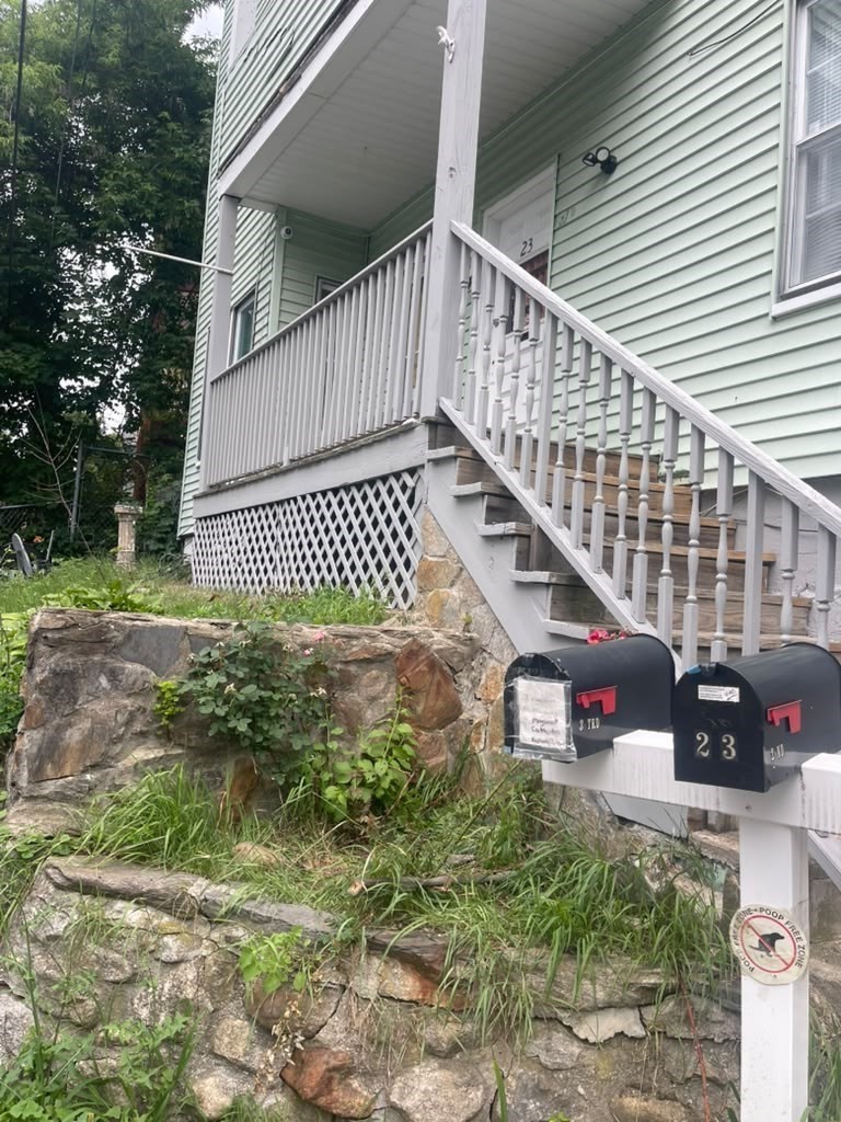 21-23 Omena Pl Property Photo 19