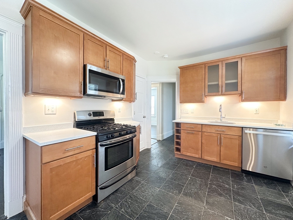 156 Homes Ave # 3 Property Photo 1