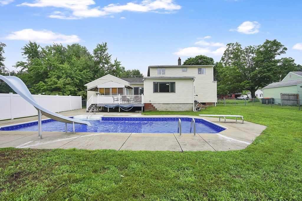84 Judd Ave. Property Photo 6