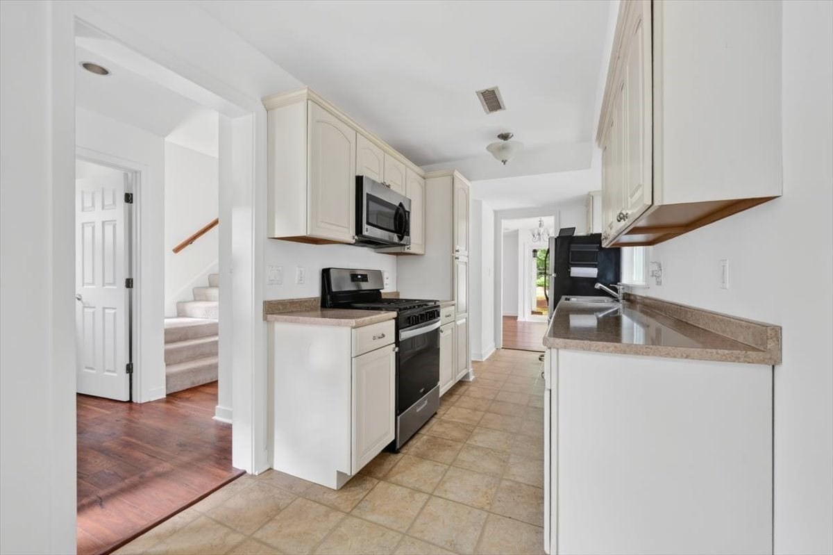 5 Blueberry Ct # 5 Property Photo 5