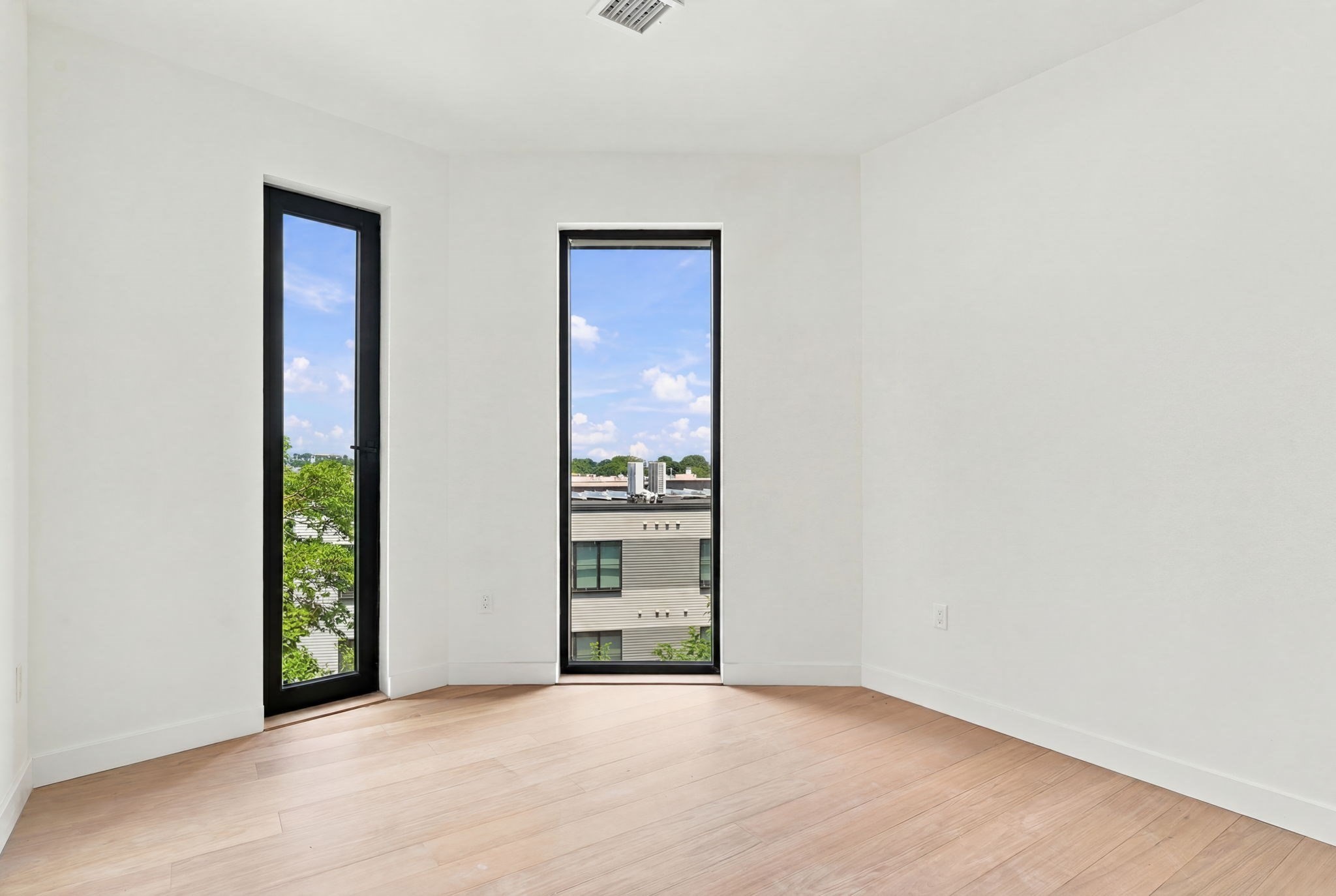 22 High Street # 203 Property Photo 17