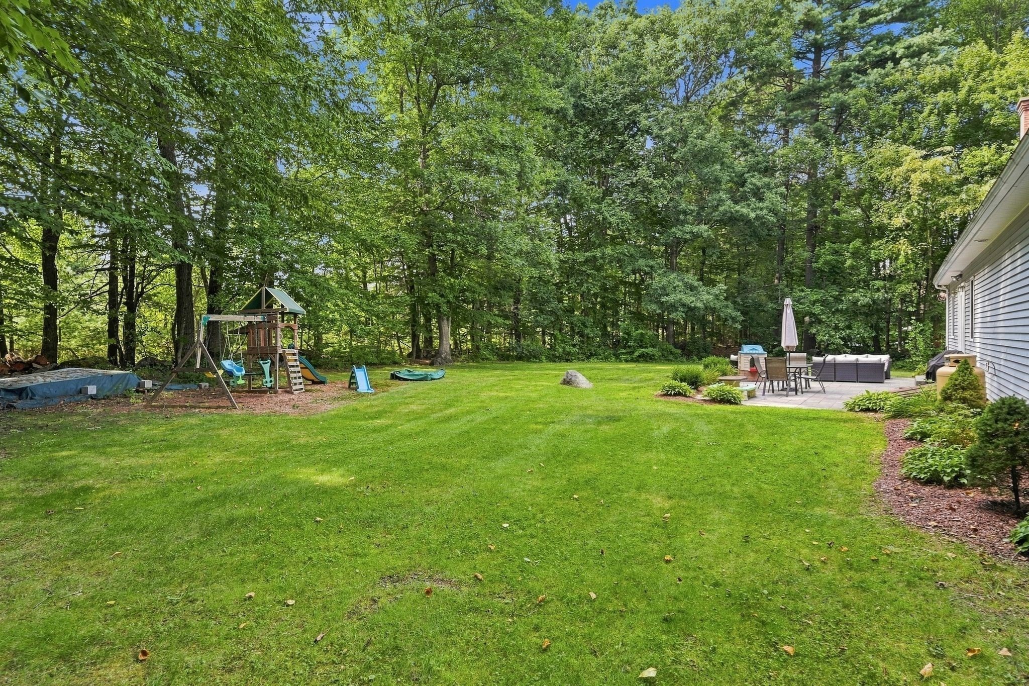 30 Sylvan Circle Property Photo 10