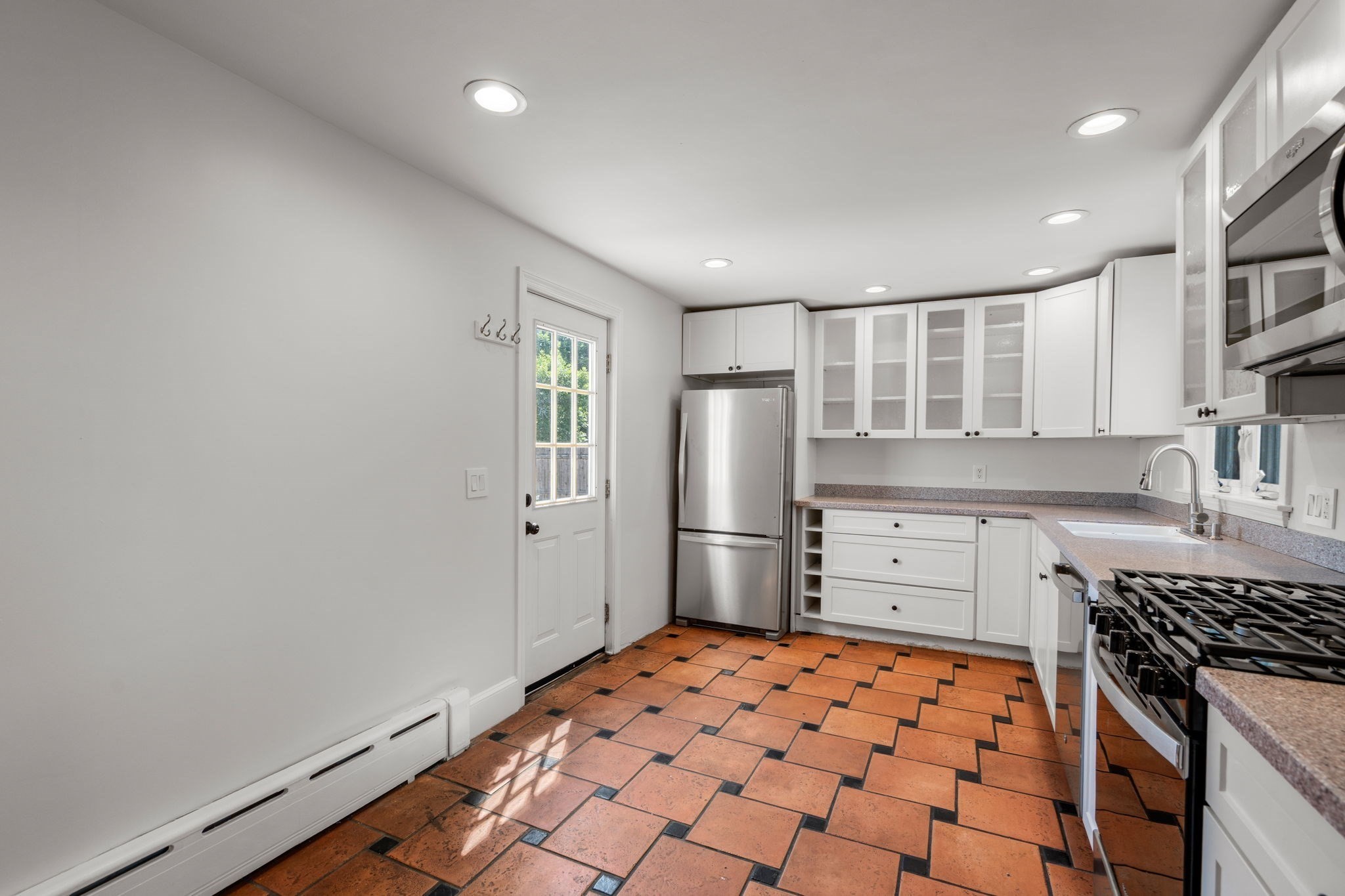 45 Henshaw St Property Photo 15