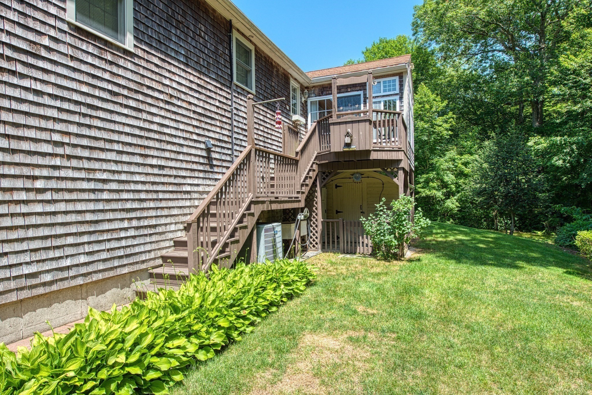 231 Thompson Street Property Photo 6
