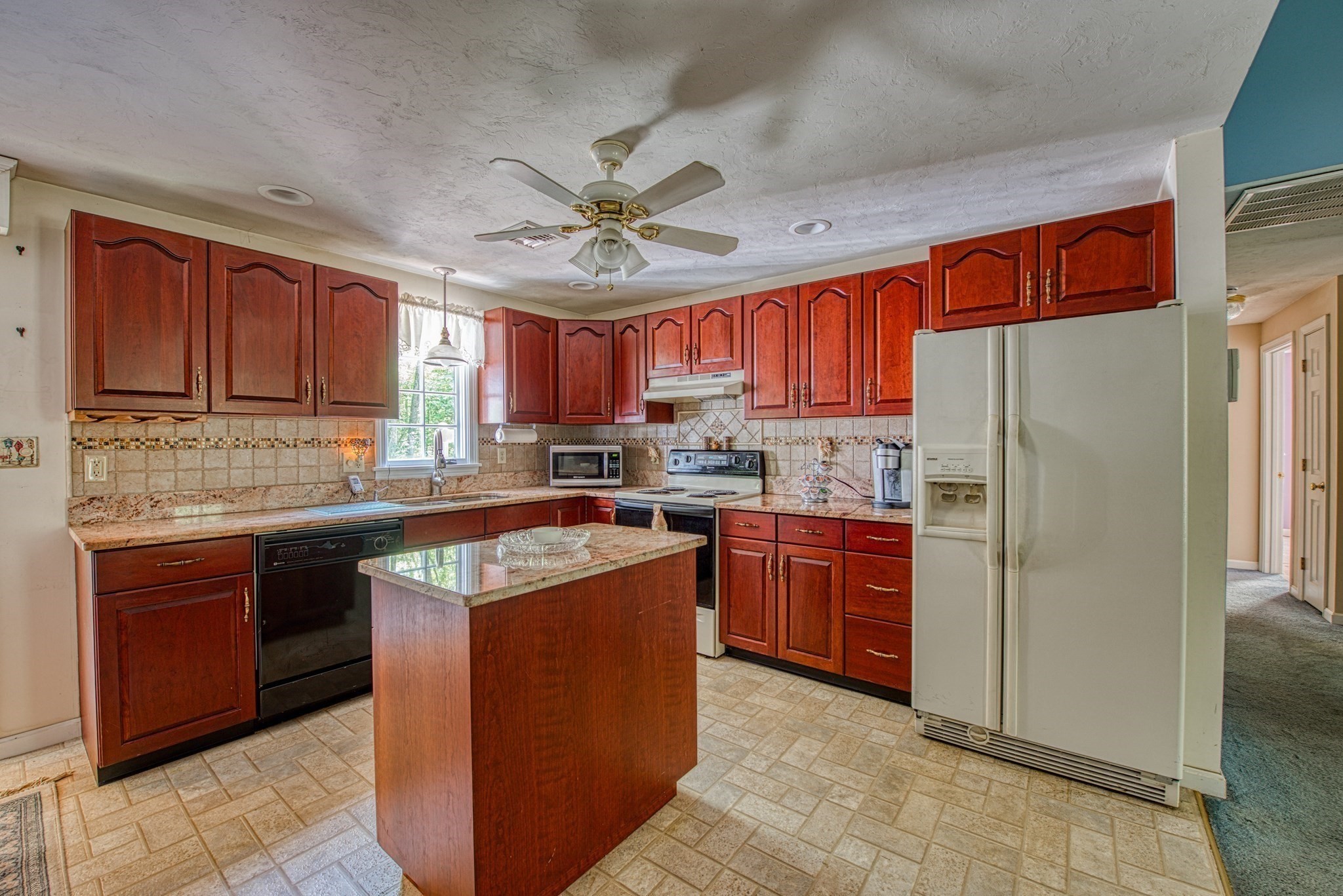 231 Thompson Street Property Photo 15