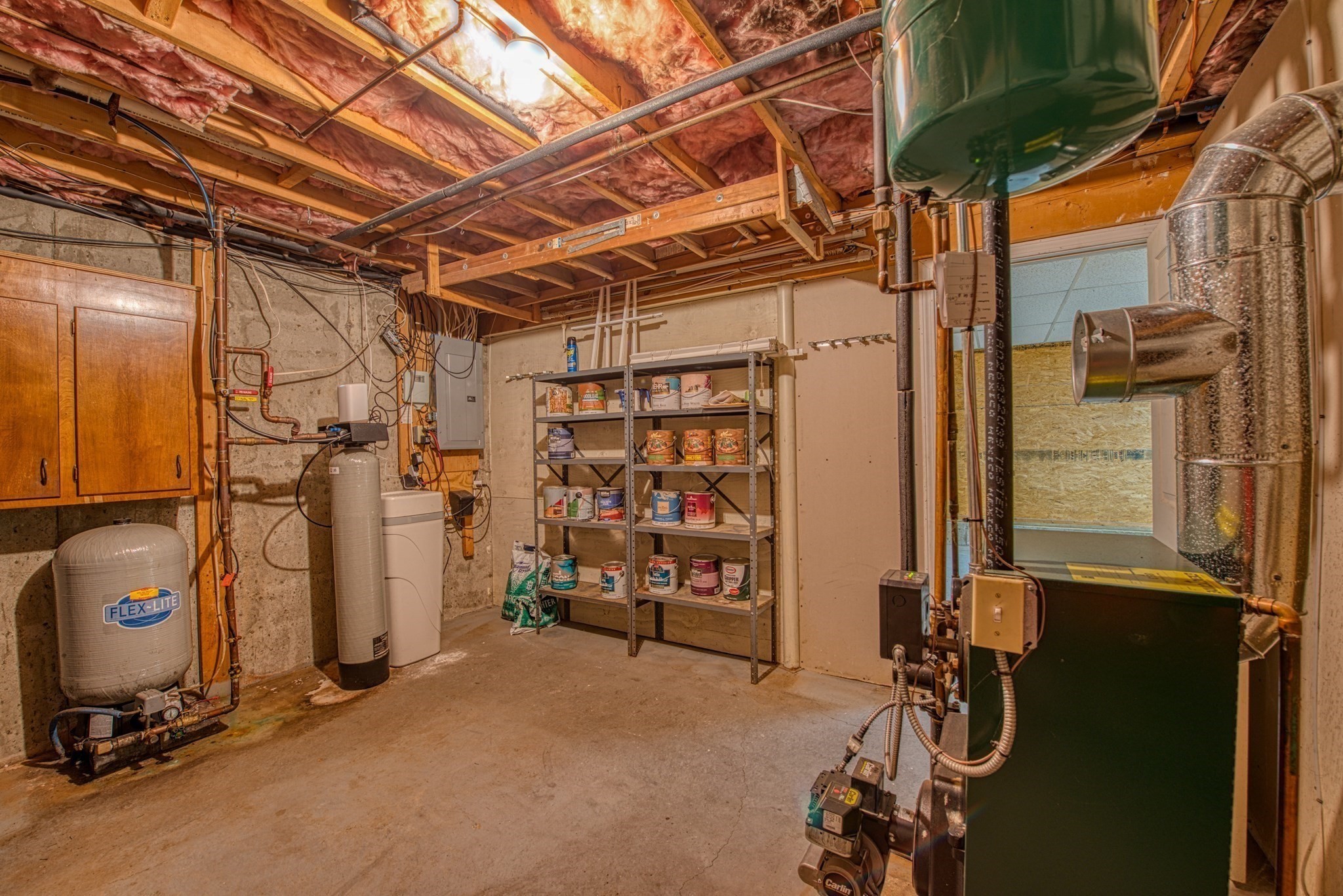 231 Thompson Street Property Photo 32