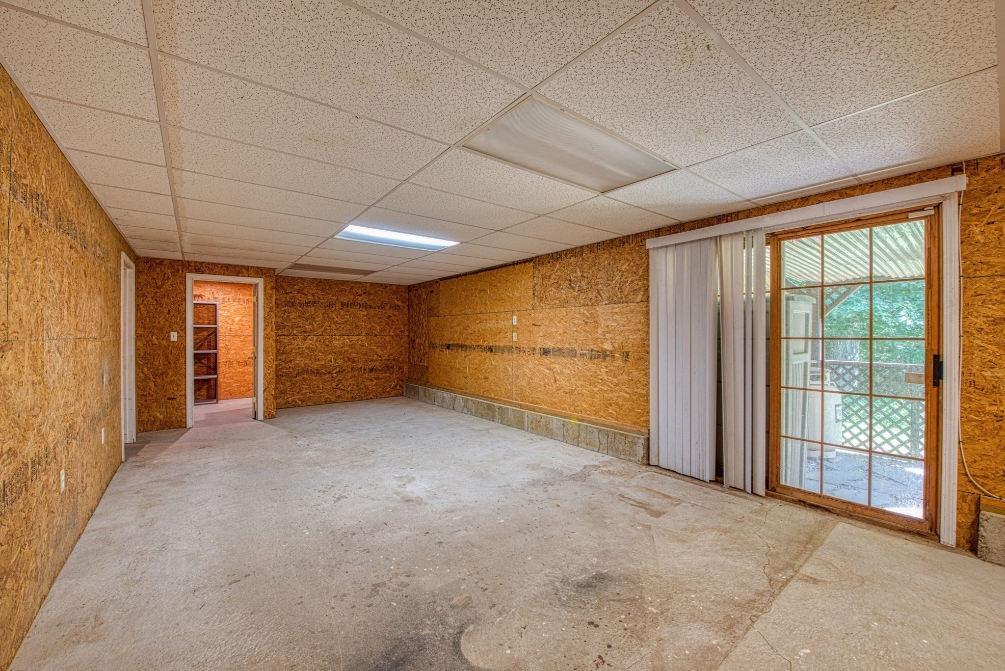 231 Thompson Street Property Photo 33