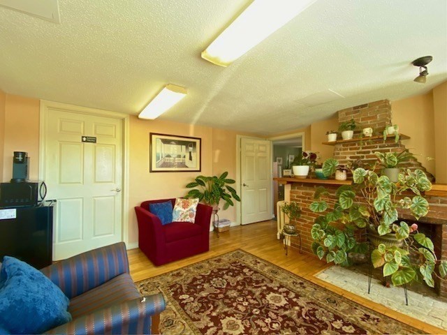 531 Summer St Property Photo 12