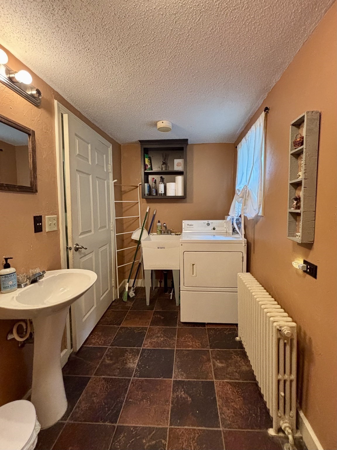 531 Summer St Property Photo 20
