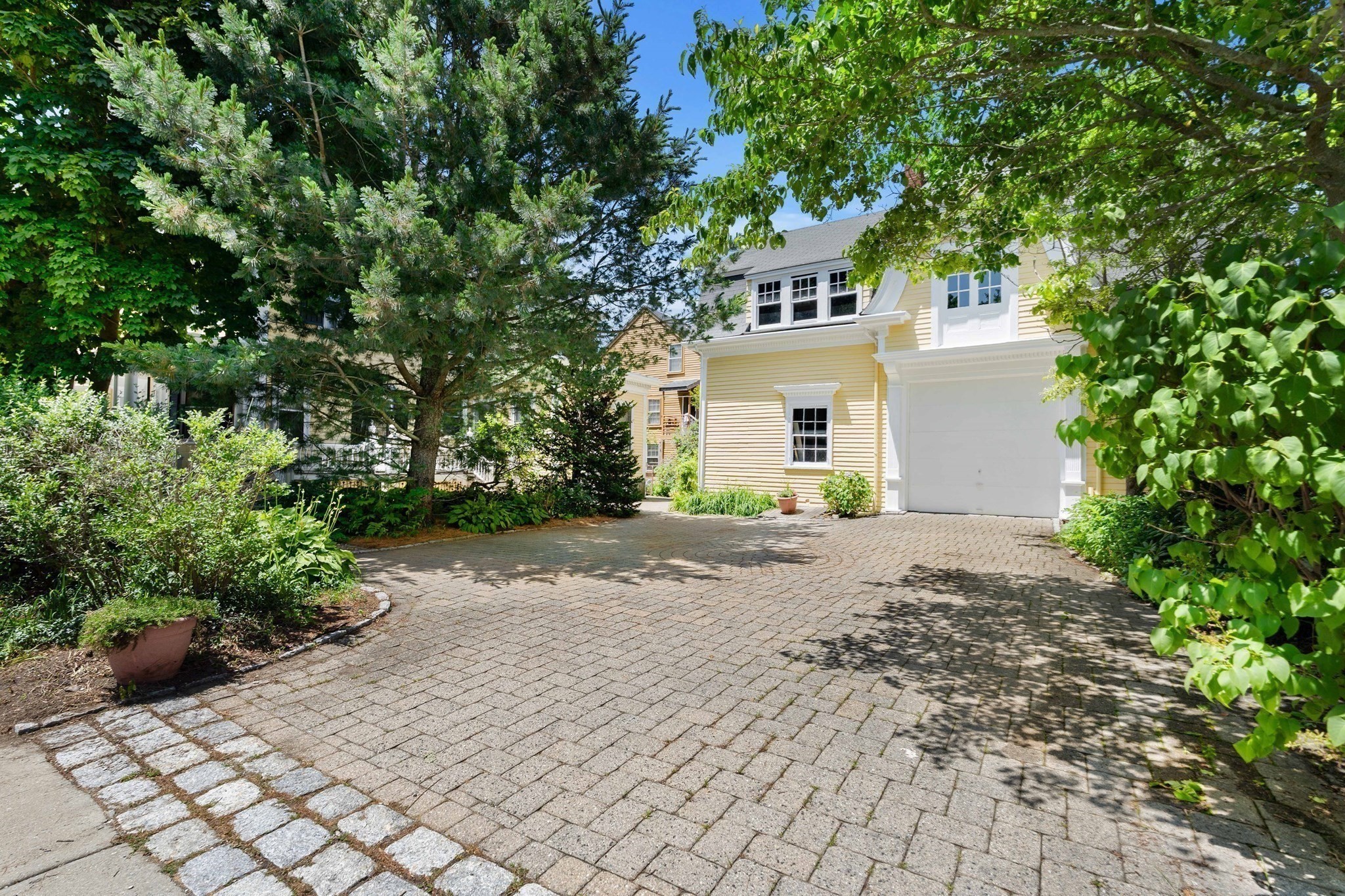 2 Butman Street Property Photo 37