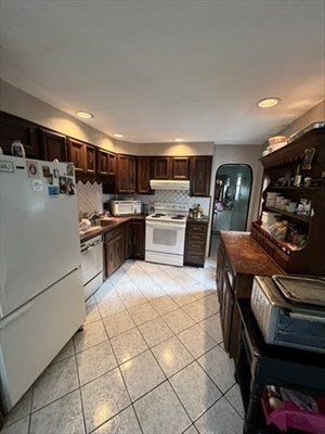 4 Warden St Property Photo 3