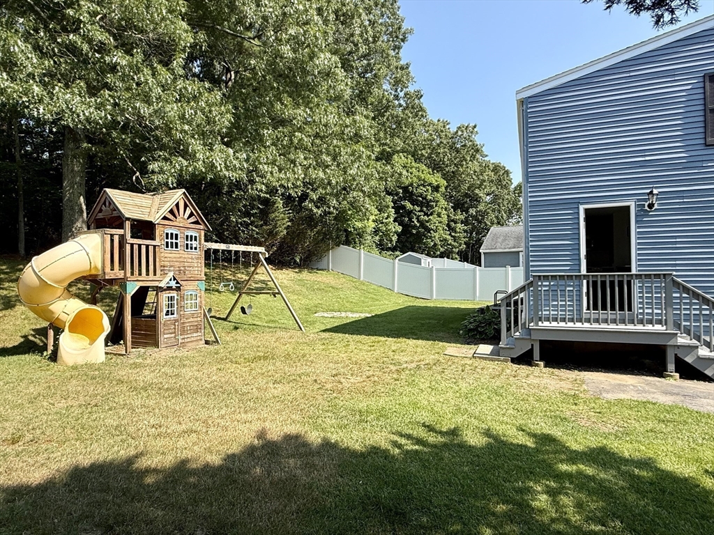 12 Hendricks St Property Photo 17