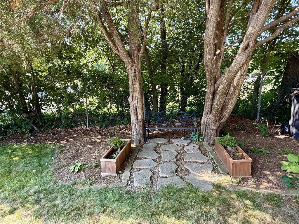12 Hendricks St Property Photo 20