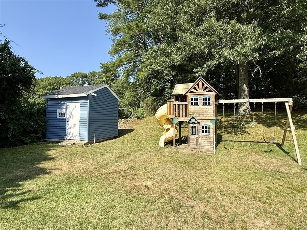 12 Hendricks St Property Photo 21
