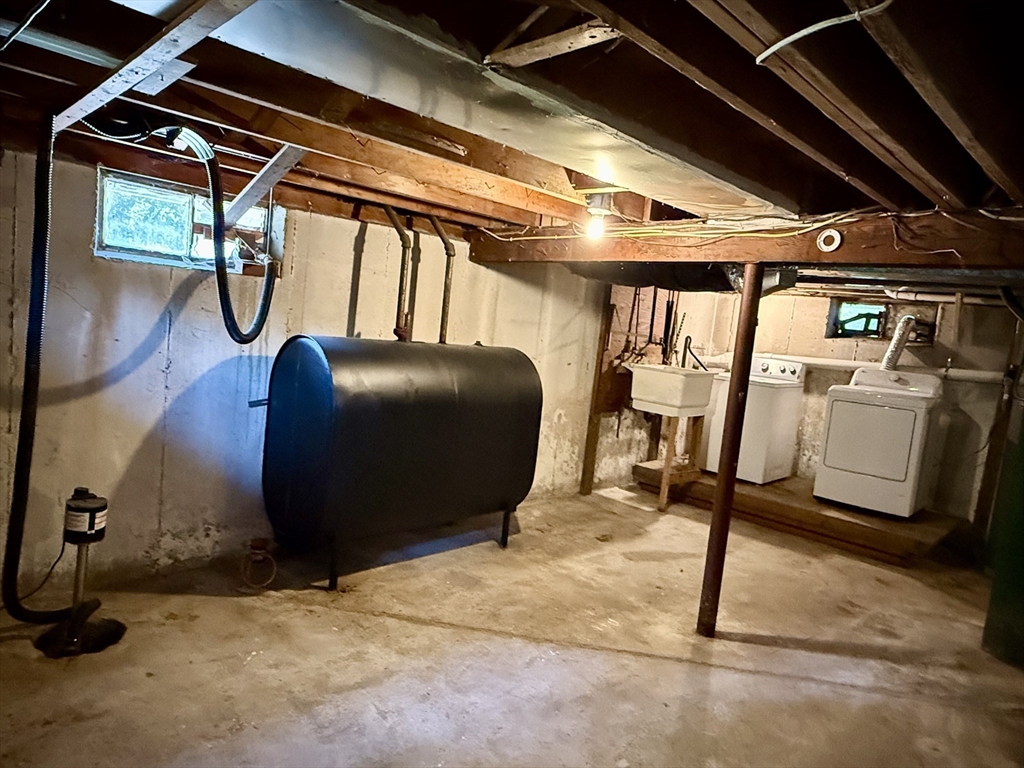 12 Hendricks St Property Photo 22