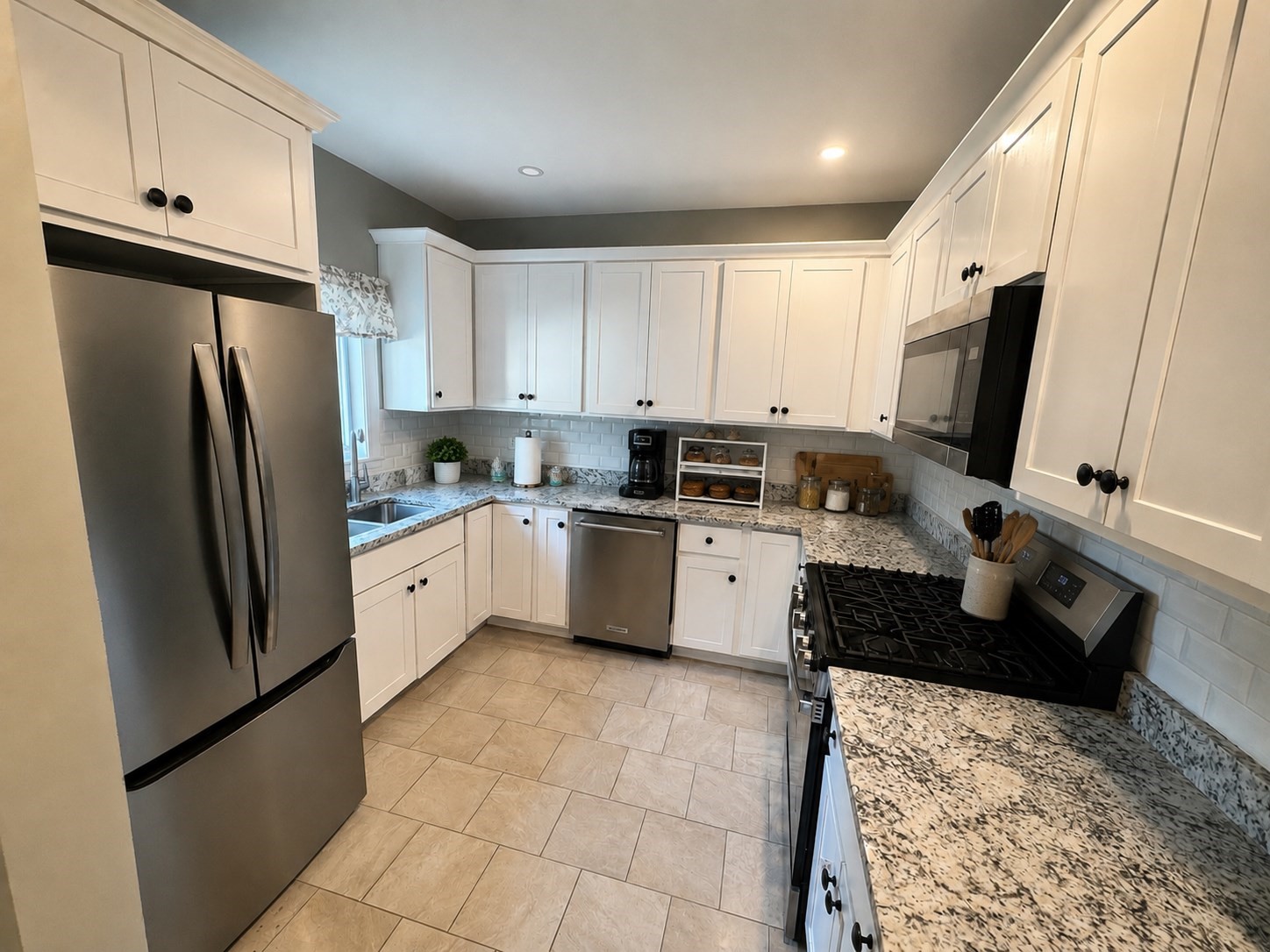 177 Anthony St Property Photo 3