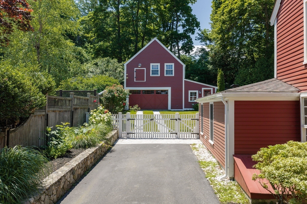 126 South Street Property Photo 19