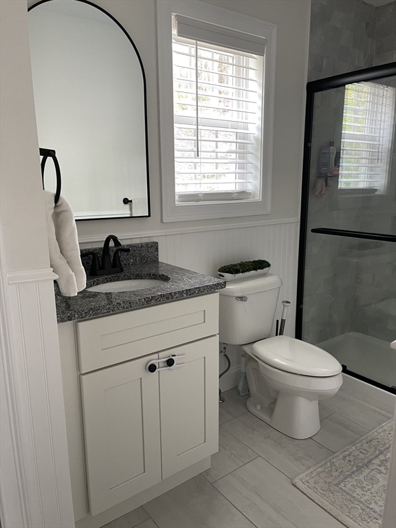 122 Swan Ave Property Photo 13