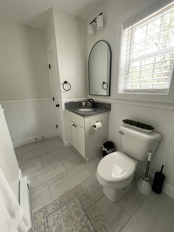 122 Swan Ave Property Photo 14