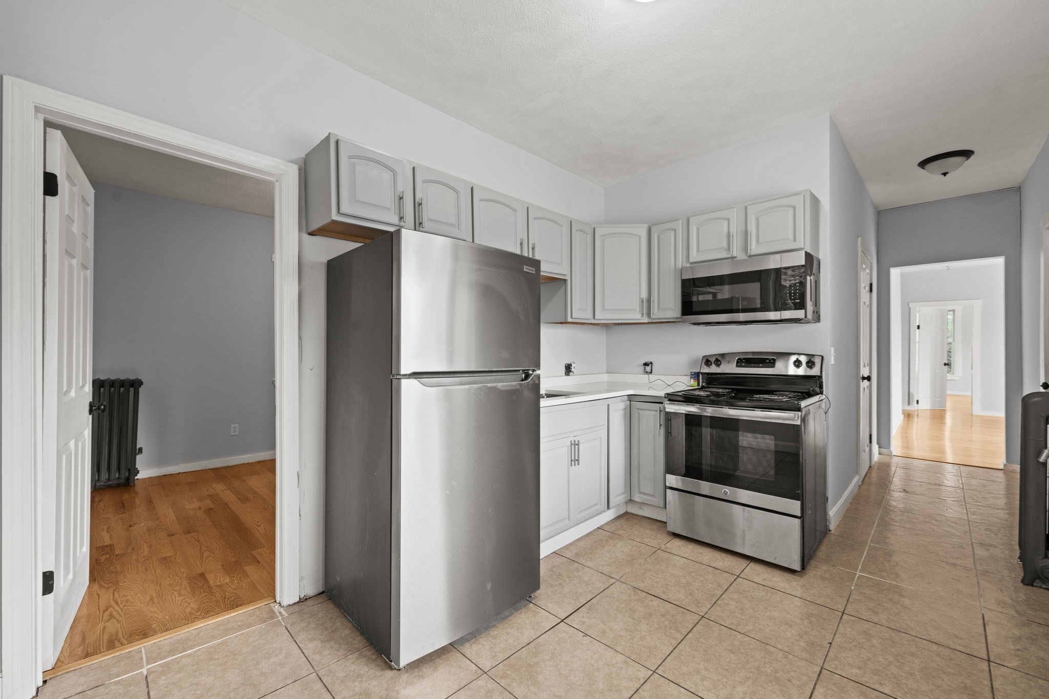 162 Washington St Property Photo 3