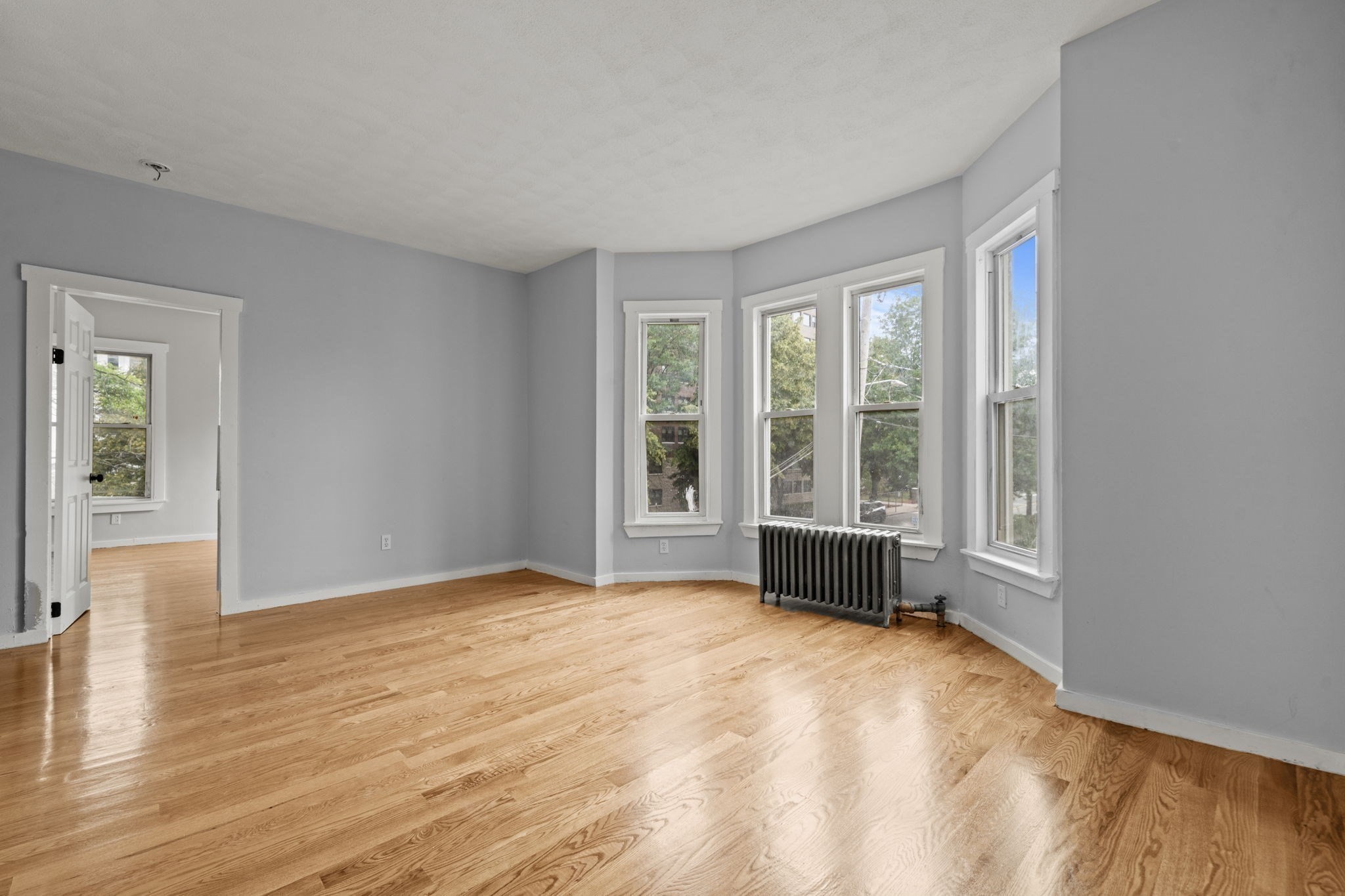 162 Washington St Property Photo 7