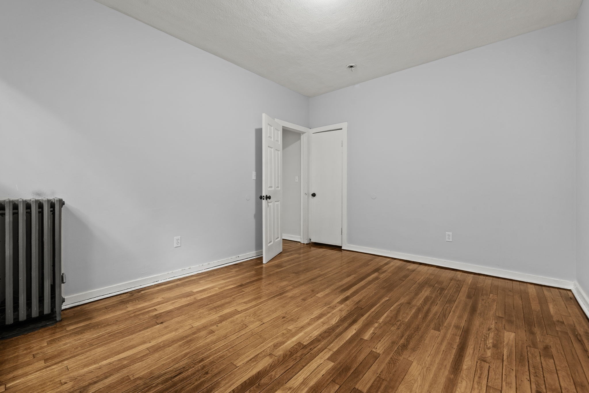 162 Washington St Property Photo 8