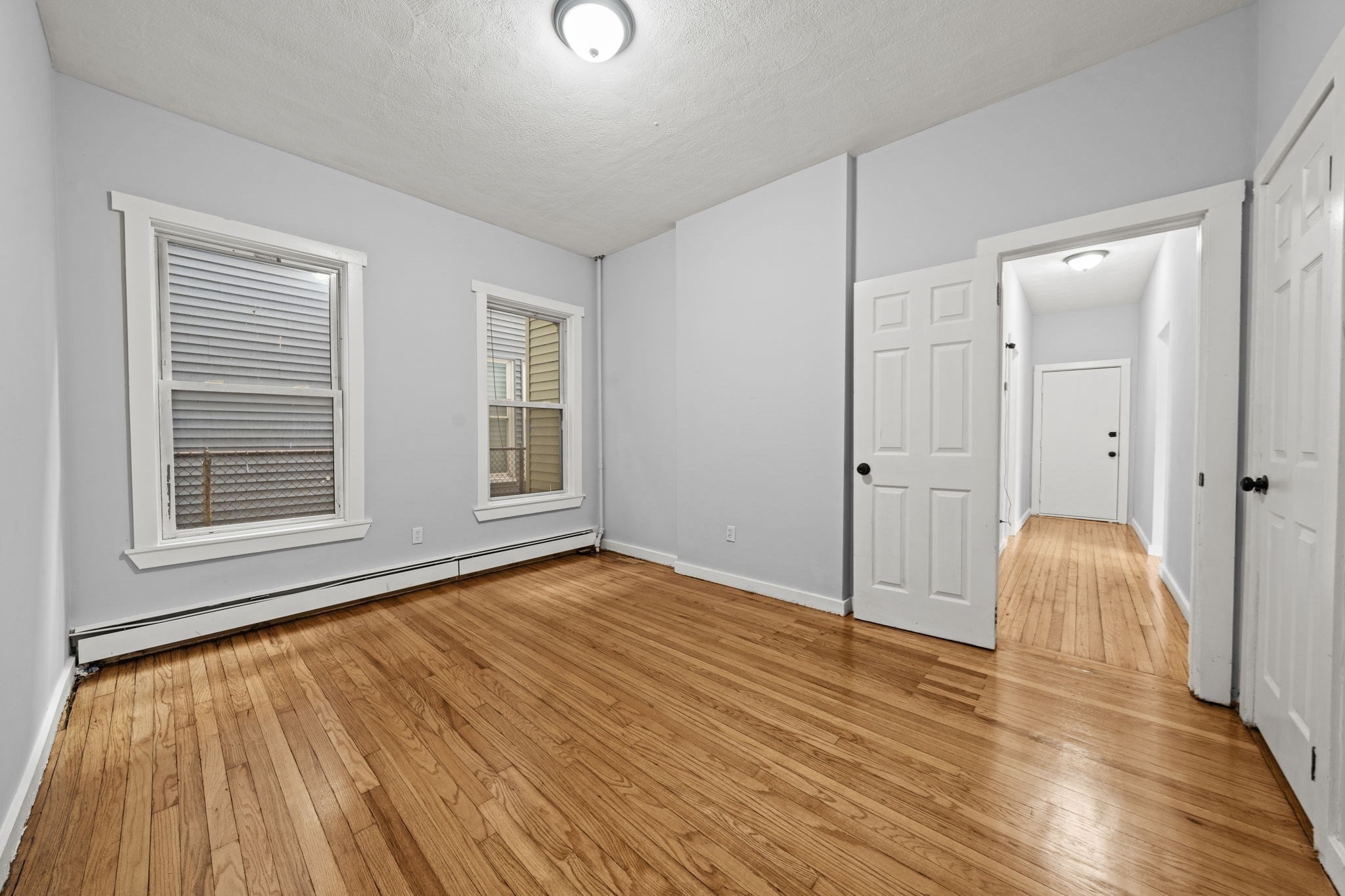 162 Washington St Property Photo 9