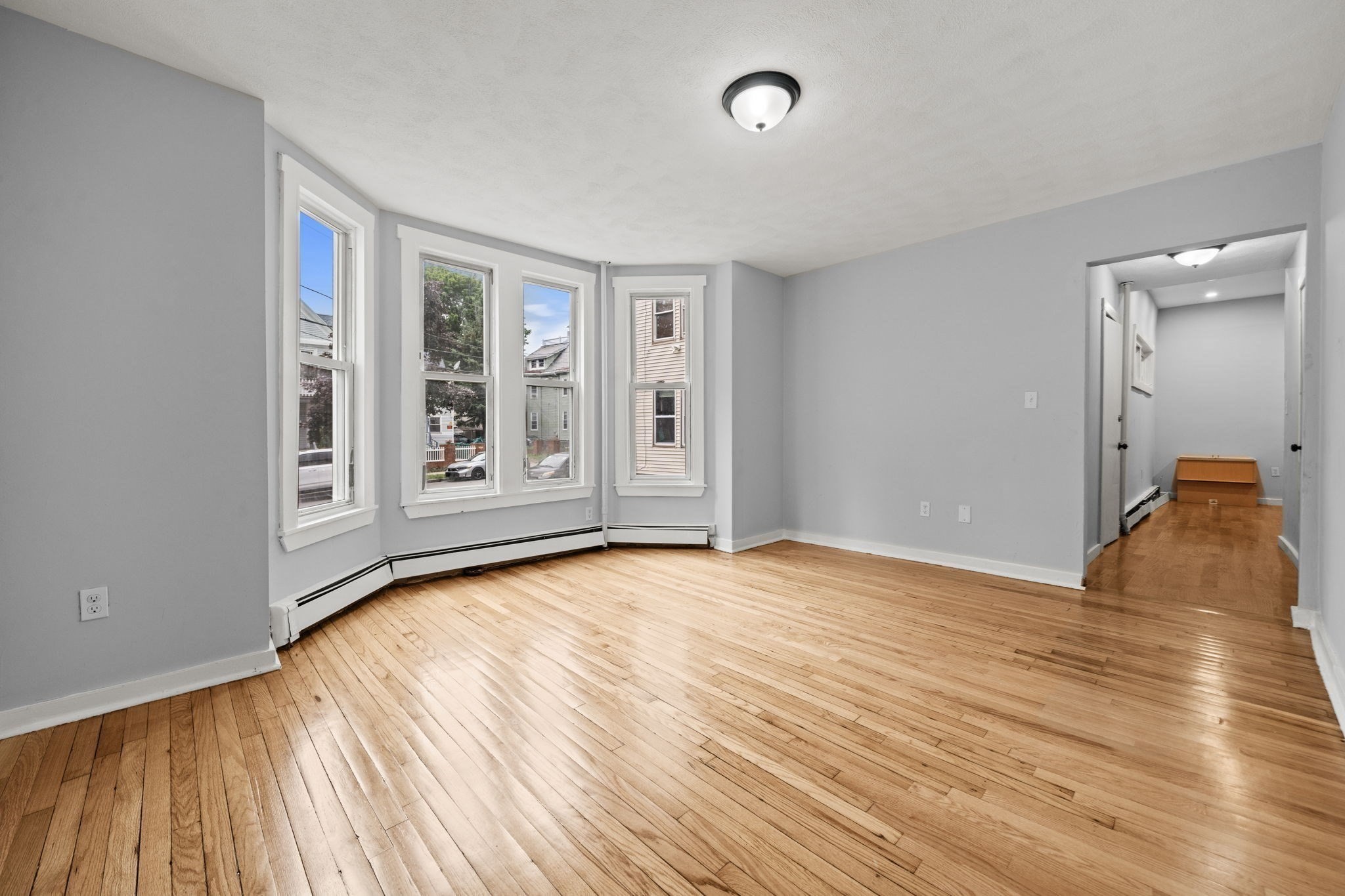 162 Washington St Property Photo 14