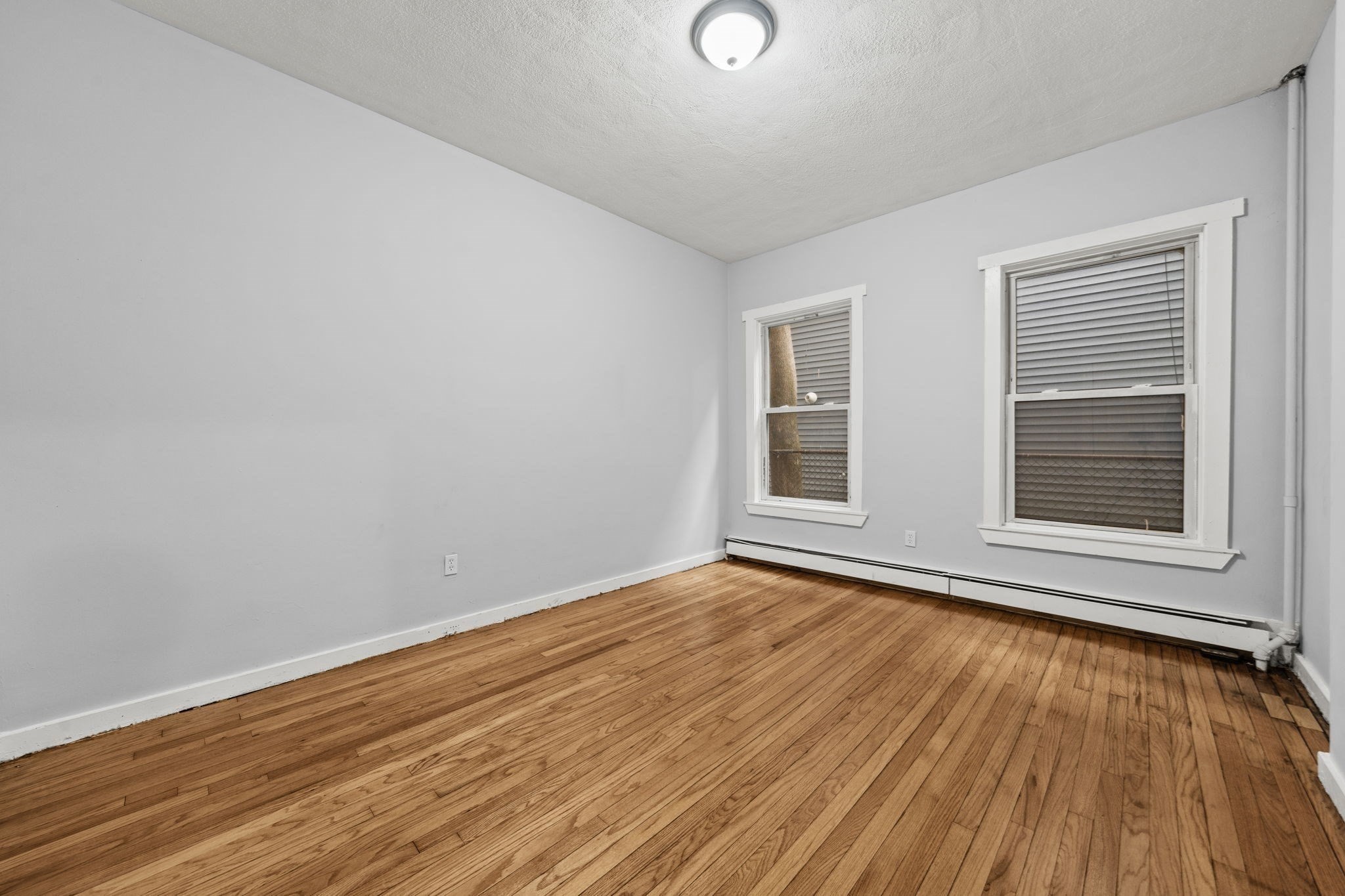 162 Washington St Property Photo 27