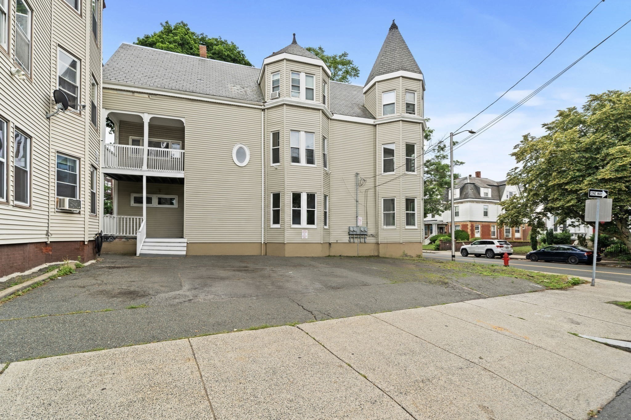 162 Washington St Property Photo 35