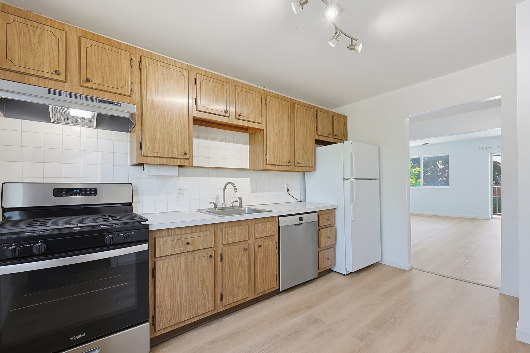 31 Bayberry Dr # 4 Property Photo 12
