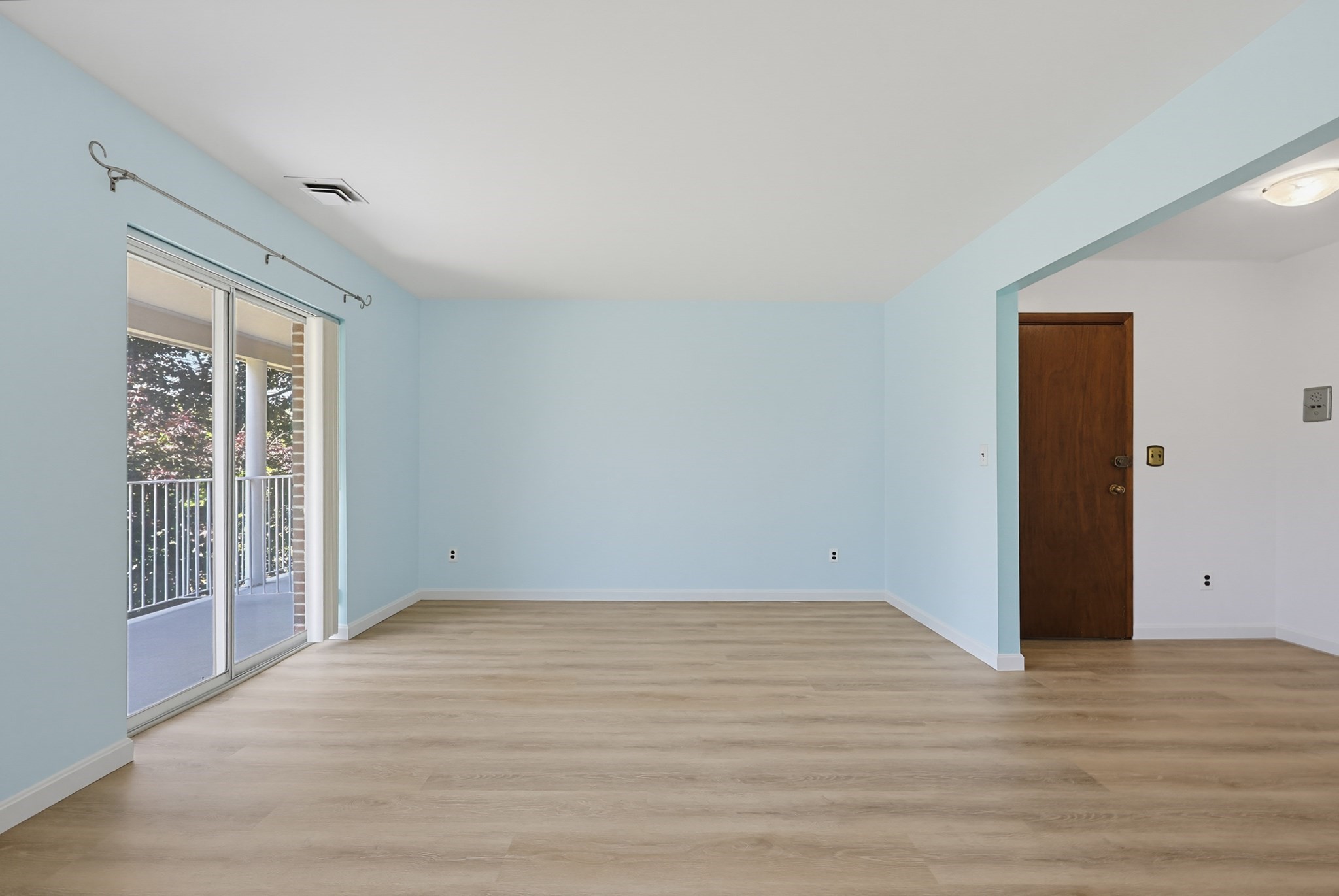 31 Bayberry Dr # 4 Property Photo 17