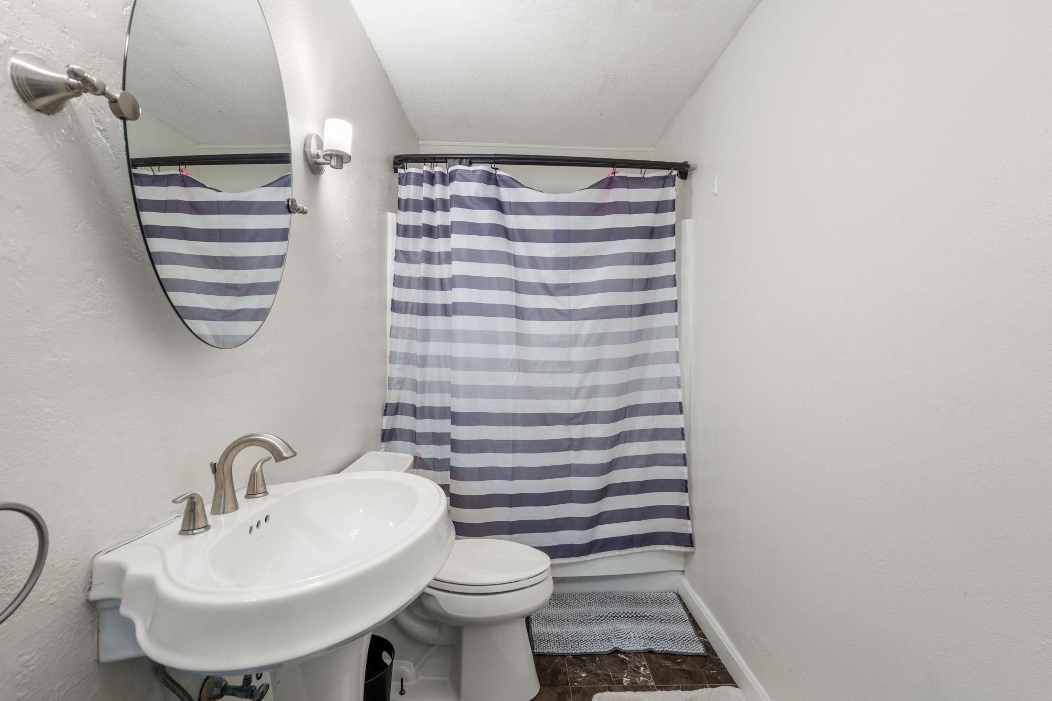 685 Oak St # 10 Property Photo 16