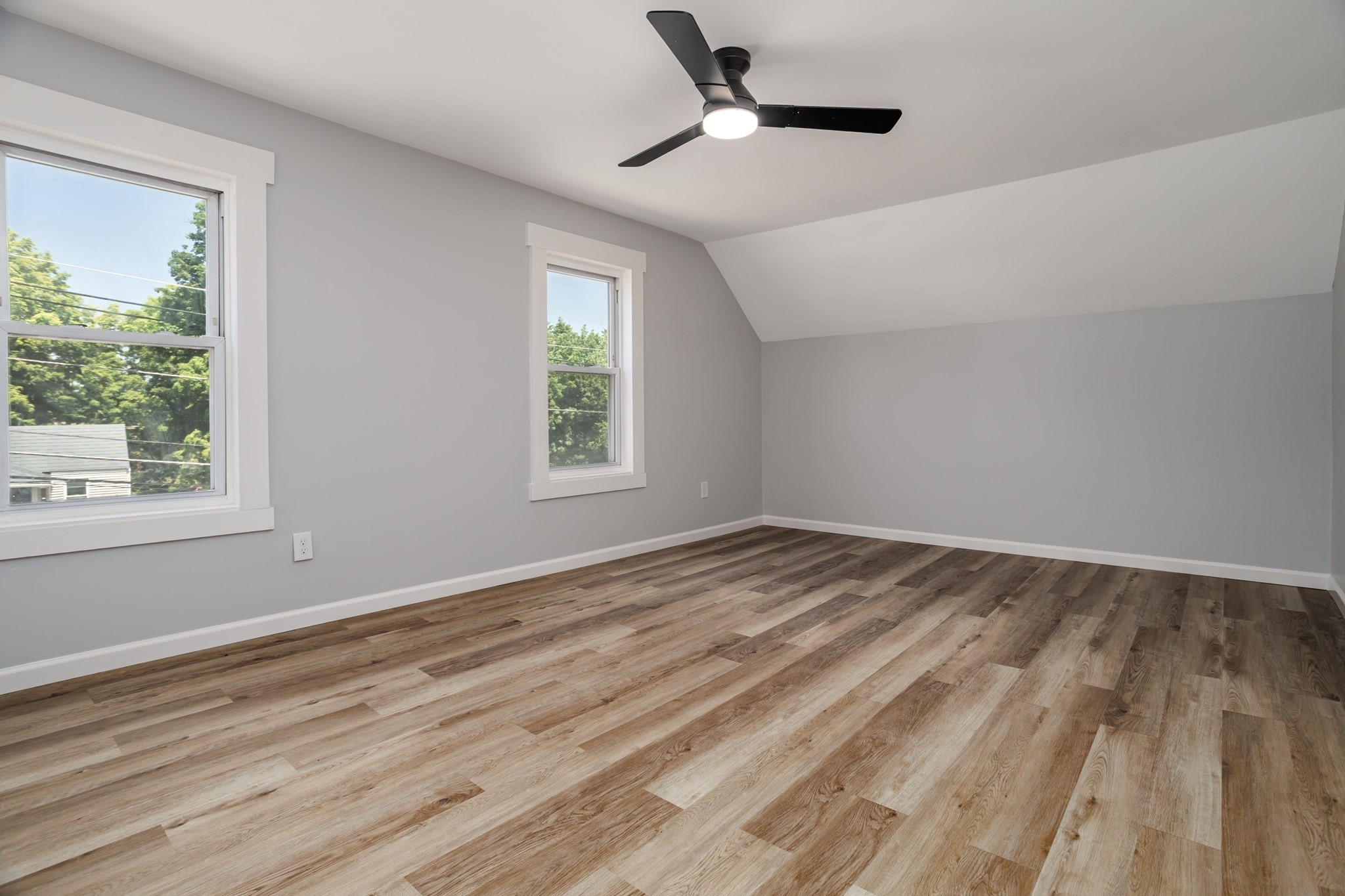 38 Cottage Street Property Photo 18